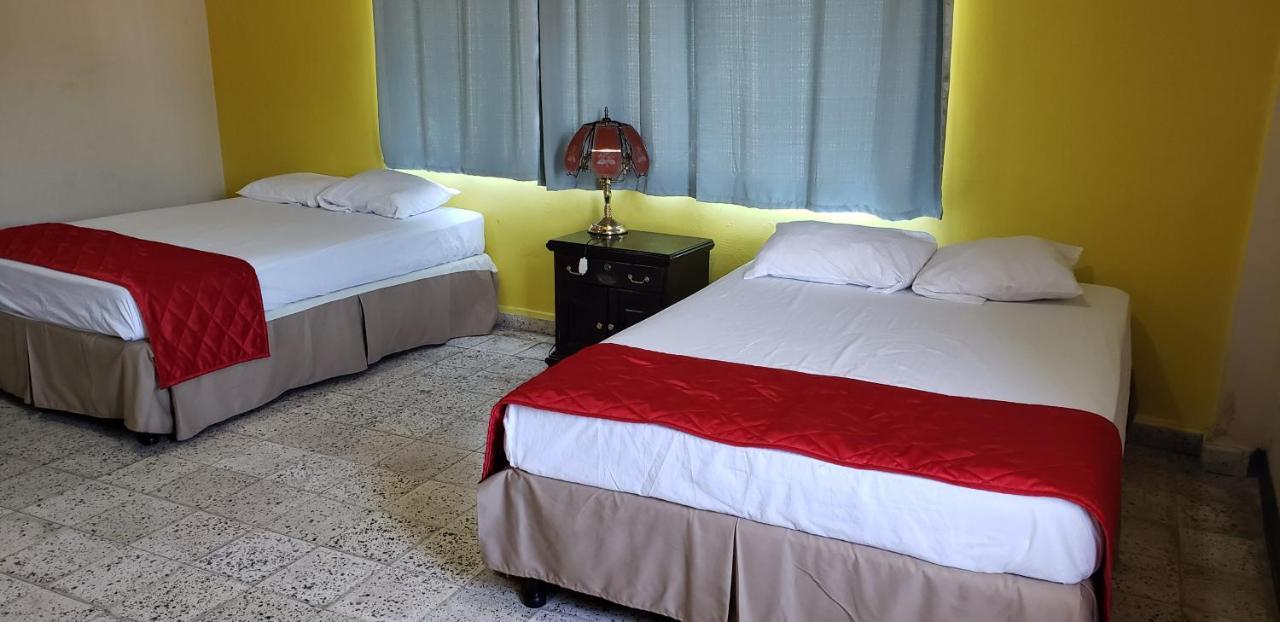 Hotel El Dorado Ла-Сейба Екстер'єр фото